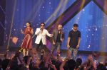 Yo Yo Honey Singh, Mika Singh, Gauhar Khan on the sets of Raw Star in Mumbai on 15th Sept 2014 (50)_5417e7a15f026.JPG