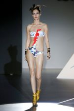 Model walk the ramp for Madrid Fashion Week on 17th Sept 2014 (36)_541aba19c0cdc.JPG