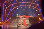 Mouni Roy at the grand finale of Jhalak Dikhhla Jaa in Filmistan, Mumbai on 18th Sept 2014 (342)_541c1a4e7b1ab.JPG