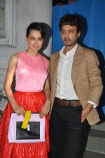 Irrfan Khan and Kangana Ranaut snapped in Olive on 20th Sept 2014 (113)_541eb4e1247b0.JPG