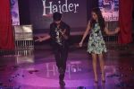 Shahid Kapur & Shraddha Kapoor unveil Haider Song with Flash mob in Mumbai on 19th Sept 2014 (38)_541e612368c4e.JPG