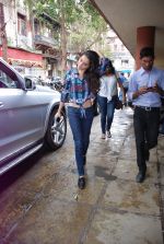 Shraddha Kapoor at Red FM in Lower Parel, Mumbai on 19th Sept 2014 (21)_541e5ff06a623.JPG