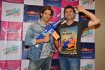  Hrithik Roshan unveils Mitashi Bang toys guns  in Mumbai on 23rd Sept 2014 (29)_5421893973da7.JPG