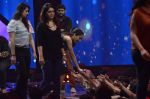 Shraddha Kapoor on the sets of RAW Stars on 24th Sept 2014 (26)_5424494cf10d3.JPG