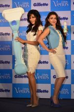 Chitrangada Singh & Soha Ali Khan unveil Gillette_s new series in Palladium on 25th Sept 2014 (42)_54256a7c69d1a.JPG