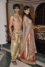 Teejay Sidhu, Karanvir Bohra at Wedding Show by Amy Billiomoria in Mumbai on 28th Sept 2014 (129)_542998af3e558.JPG