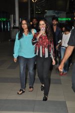 Shraddha Kapoor snapped at airport in Mumbai on 29th Sept 2014 (13)_542a8c1299961.JPG