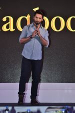 Shahid Kapoor at Haider book launch in Taj Lands End on 30th Sept 2014 (92)_542be980cc182.JPG
