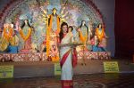 Sushmita Sen at Durga Pooja on 30th Sept 2014 (222)_542be0ae16d80.JPG