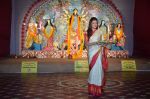 Sushmita Sen at Durga Pooja on 30th Sept 2014 (224)_542be0afc29fb.JPG