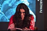 Tabu at Haider book launch in Taj Lands End on 30th Sept 2014 (151)_542be9dea08bb.JPG