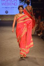 Model walk the ramp for Mandira Bedi Show on day 3 of Myntra fashion week on 5th Oct 2014 (234)_543143e53210b.JPG
