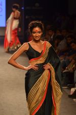 Model walk the ramp for Mandira Bedi Show on day 3 of Myntra fashion week on 5th Oct 2014 (269)_543144de110a8.JPG