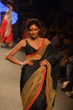 Model walk the ramp for Mandira Bedi Show on day 3 of Myntra fashion week on 5th Oct 2014 (270)_543144e319ea1.JPG