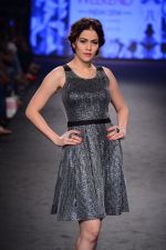 Model walks for Karan Johar_s Vero Moda Marquee at Myntra fashion week day 1 on 3rd Oct 2014 (154)_5431314ba6723.JPG