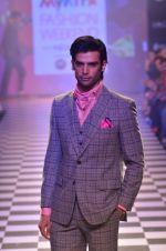 Model walks for Men_s Health show at Myntra fashion week day 2 on 4th Oct 2014 (85)_5430bbe642321.JPG