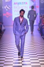 Model walks for Men_s Health show at Myntra fashion week day 2 on 4th Oct 2014 (86)_5430bbe92f658.JPG