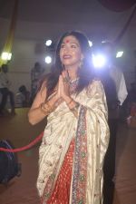 Rituparna Sengupta at DN Nagar Durga pooja in Andheri, Mumbai on 1st Oct 2014 (24)_5431228ca5731.JPG