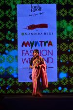 Sunil Grover walk the ramp for Mandira Bedi Show on day 3 of Myntra fashion week on 5th Oct 2014 (324)_54313ef1c8622.JPG