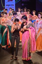 Sunil Grover, Mandira Bedi walk the ramp for Mandira Bedi Show on day 3 of Myntra fashion week on 5th Oct 2014 (435)_543141c5c5923.JPG