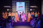 Sunil Grover, Mandira Bedi walk the ramp for Mandira Bedi Show on day 3 of Myntra fashion week on 5th Oct 2014 (446)_54313e5b22a8a.JPG