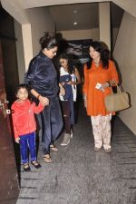 Sushmita Sen snapped with family at PVR on 4th Oct 2014 (10)_5430d61fd6524.JPG