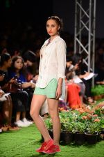 Model walk the ramp for Pero Show on wills day 1 on 8th Oct 2014  (48)_54355fd84dfc6.JPG