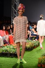 Model walk the ramp for Pero Show on wills day 1 on 8th Oct 2014  (53)_54355feda8b73.JPG