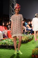 Model walk the ramp for Pero Show on wills day 1 on 8th Oct 2014  (54)_54355ff293325.JPG