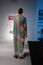 Model walk the ramp for Eka Show on wills day 2 on 9th Oct 2014 (61)_54367a1ed6aeb.JPG