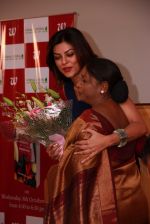 Sushmita Sen at Beauty at your fingertips book launch by Nirmala Shetty in Mumbai on 8th Oct 2014 (16)_5436272aeef6a.jpg