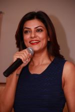 Sushmita Sen at Beauty at your fingertips book launch by Nirmala Shetty in Mumbai on 8th Oct 2014 (21)_5436274d74248.jpg