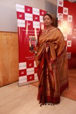 at Beauty at your fingertips book launch by Nirmala Shetty in Mumbai on 8th Oct 2014 (7)_54362654713f6.jpg