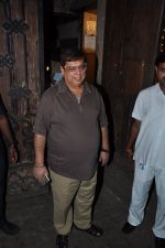 David Dhawan at Karva Chauth celebrations in Mumbai on 11th Oct 2014 (75)_543a85dfc61b6.JPG