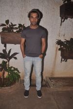 Raj Kumar Rao at Special screening of Sonali Cable at Sunny Super Sound on 11th Oct 2014 (44)_543a8483b4161.JPG
