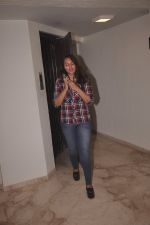 Sonakshi Sinha at Special screening of Sonali Cable at Sunny Super Sound on 11th Oct 2014 (4)_543a85139c996.JPG