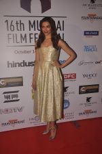 Deepika Padukone at 16th Mumbai Film Festival in Mumbai on 14th Oct 2014 (532)_543e21d15b89e.JPG