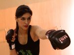 Kriti Sanon practicing an action sequence for her role in the film Singh Is Bling (2)_543ff0fc2201a.jpg