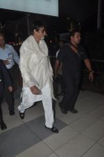 Amitabh bachchan snapped at domestic airport in Mumbai on 16th Oct 2014 (53)_54410670966c6.JPG