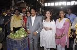 Nita Ambani at Cleanliness drive in byculla on 18th Oct 2014 (58)_5443c1b8c47a8.JPG