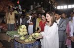 Nita Ambani at Cleanliness drive in byculla on 18th Oct 2014 (62)_5443c1be91f9f.JPG