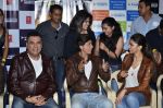 Boman Irani, Shahrukh Khan, Deepika Padukone at Mad Over Donuts - Happy New Year contest winners meet in Mumbai on 19th Oct 2014 (3)_544509d7803c6.JPG