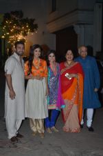 Shilpa Shetty, Raj Kundra, Shamita Shetty, Sunanda Shetty at Shilpa Shetty_s Diwali Bash in Mumbai on 19th Oct 2014 (25)_5444bb0777aae.JPG