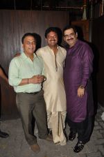 Sunil Gavaskar snapped at Vardan Aashirwad House Party in Mumbai on 20th Oct 2014 (27)_5445fdd2a4c83.JPG