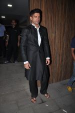 Farhan Akhtar at Aamir Khan_s Diwali Bash in Mumbai on 23rd Oct 2014 (129)_544a36b1da750.JPG