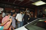 Abhishek Bachchan snapped at Gaiety Galaxy in Mumbai on 26th Oct 2014 (7)_544e188a48443.JPG