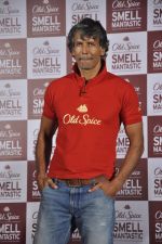 Milind Soman go red as they promote Old Spice in ITC Parel, Mumbai on 29th Oct 2014 (4)_5452217fa0c6b.JPG
