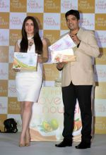 Kareena Kapoor Khan at the Unveil unique range of Vivel Launches Love & Nourish at ITC Sheraton Hotel, Saket In New Delhi on 4th Nov 2014 (31)_545a248d588dd.JPG