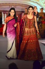 Vaani Kapoor at Royal Fable show in Taj Hotel, Mumbai on 6th Nov 2014 (304)_545c8970d0677.JPG