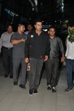 Ranbir Kapoor snapped at airport on 11th Nov 2014 (10)_54636e006776b.JPG